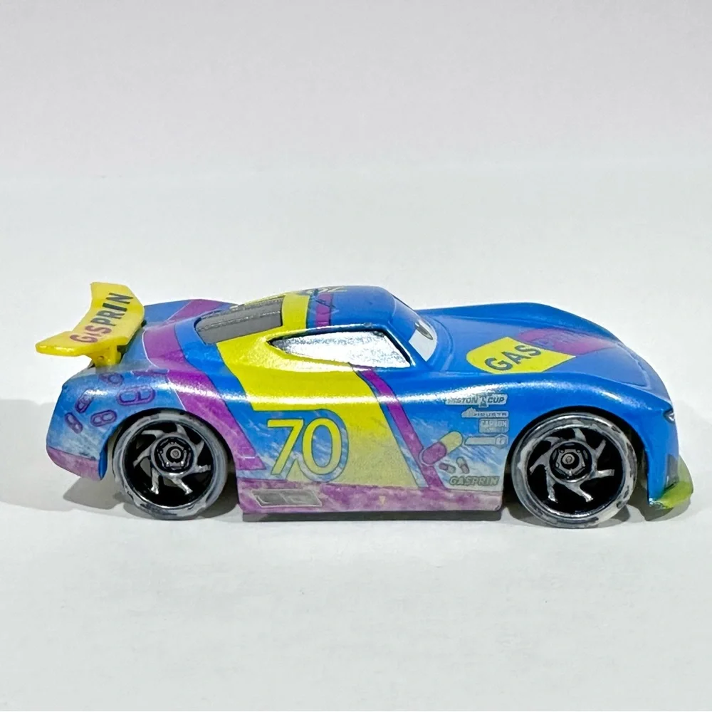 Disney Cars 3 Richie Gunzit Fireball Beach Next Gen Racer #70 Gasprin